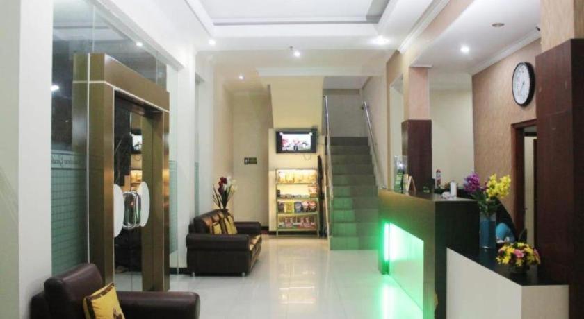 Malioboro Garden Hotel Yogyakarta Extérieur photo