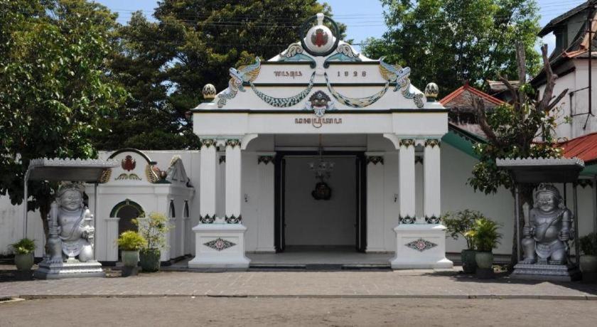 Malioboro Garden Hotel Yogyakarta Extérieur photo