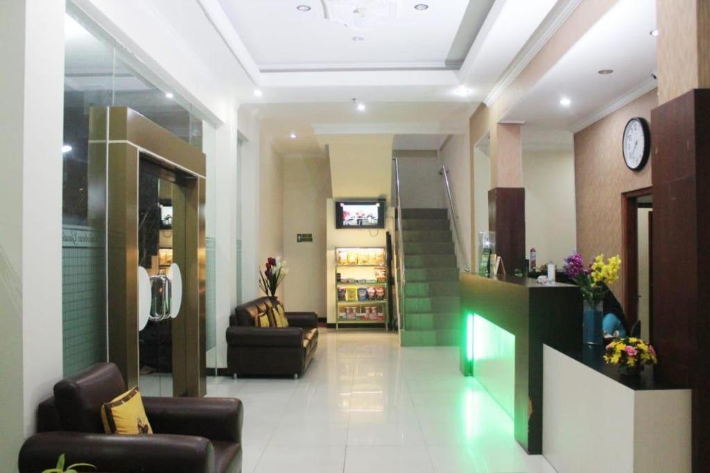 Malioboro Garden Hotel Yogyakarta Extérieur photo