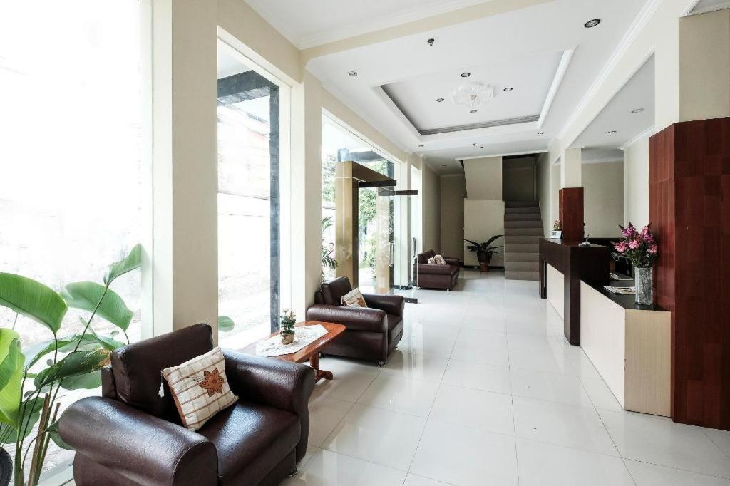 Malioboro Garden Hotel Yogyakarta Extérieur photo