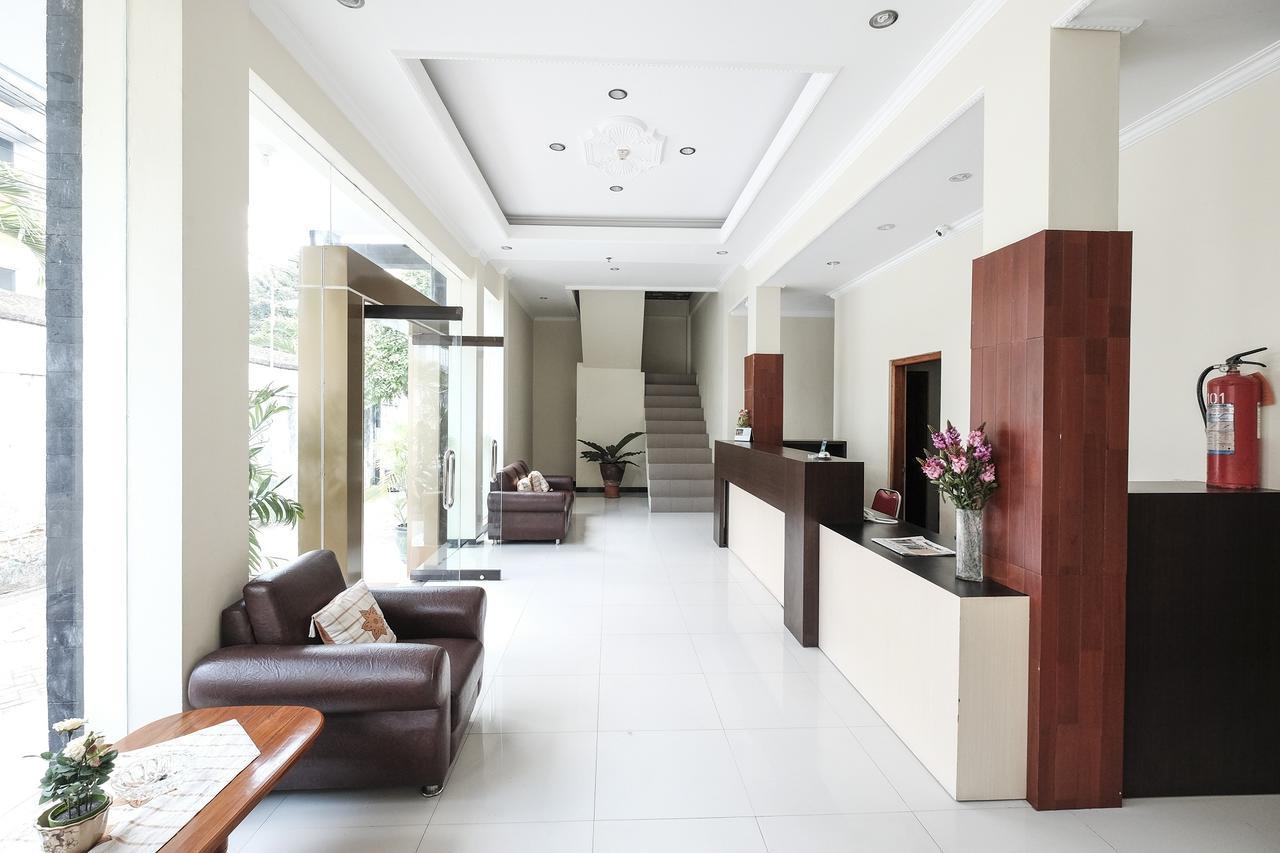 Malioboro Garden Hotel Yogyakarta Extérieur photo