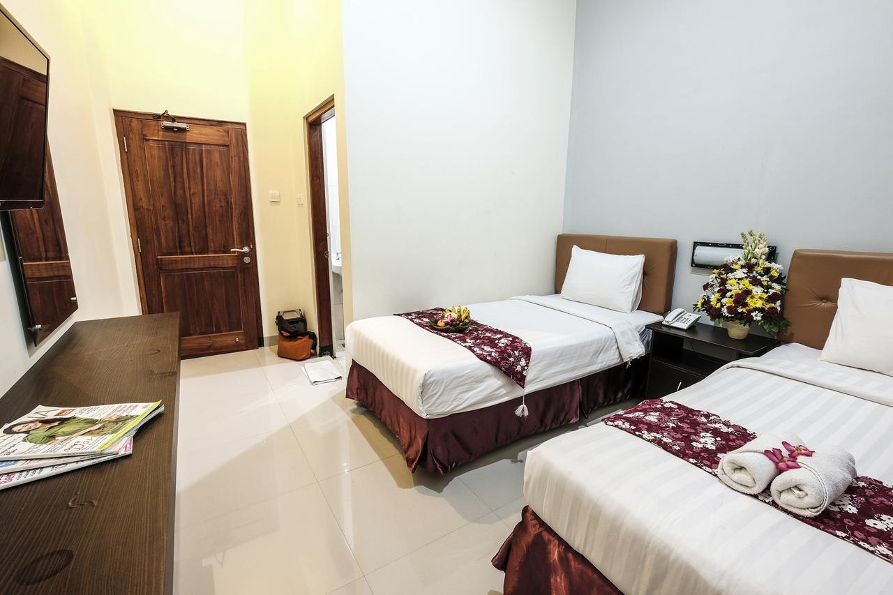 Malioboro Garden Hotel Yogyakarta Extérieur photo